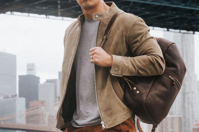 THE MEN’S SUEDE BROWN JACKET PROVIDES A COZY FEELING AND A STYLISH APPEARANCE!